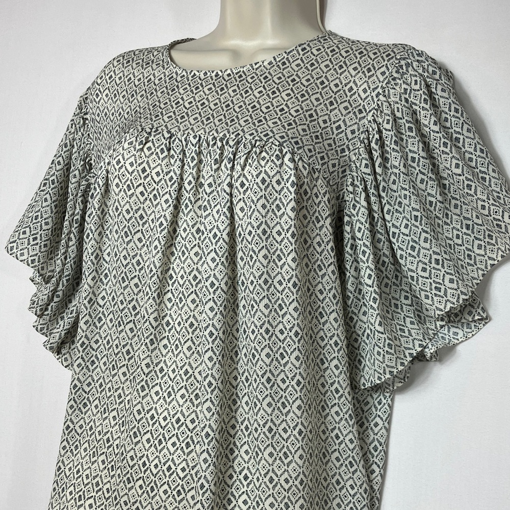 H&M White and Black Diamond-Print Flutter Sleeve Blouse